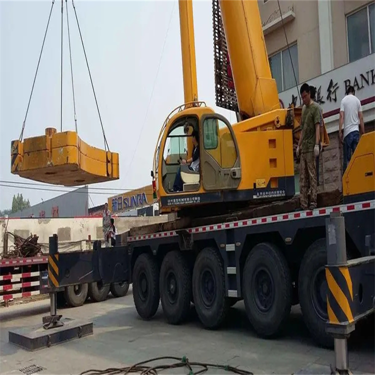 明溪县当地吊车出租|机器吊装|75吨|工厂搬迁服务